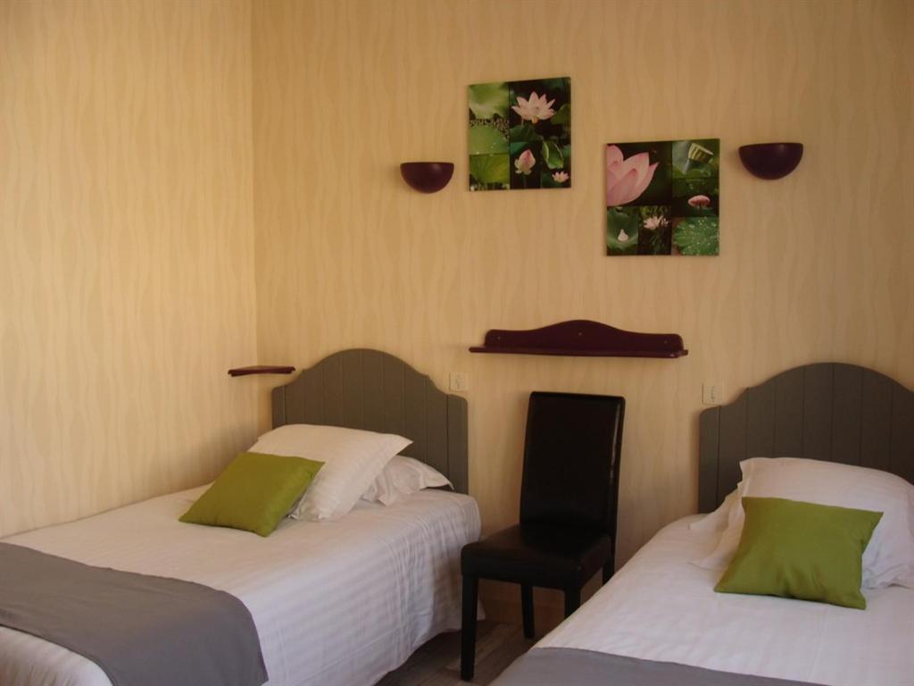 Hotel Le Flaubert Fougères Rum bild