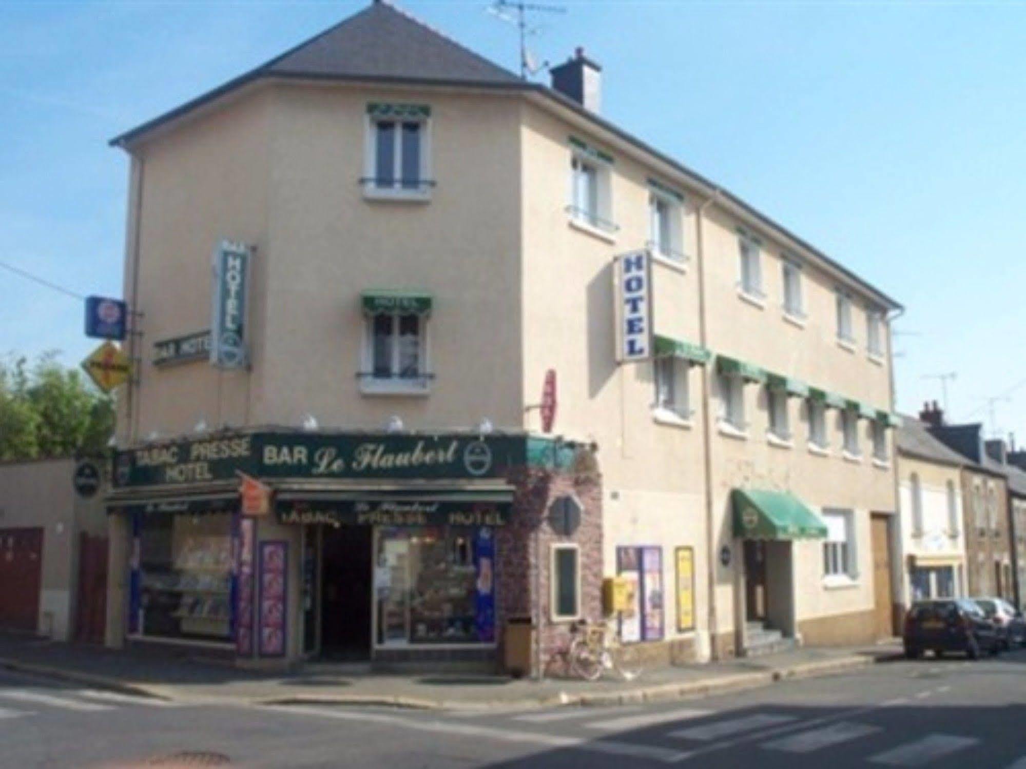 Hotel Le Flaubert Fougères Exteriör bild